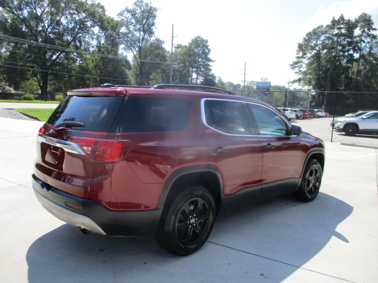 GMC Acadia FWD 4dr SLE w/SLE-1 2017