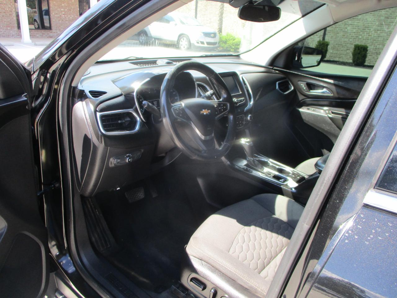 Chevrolet Equinox FWD 4dr LT w/1LT 2018