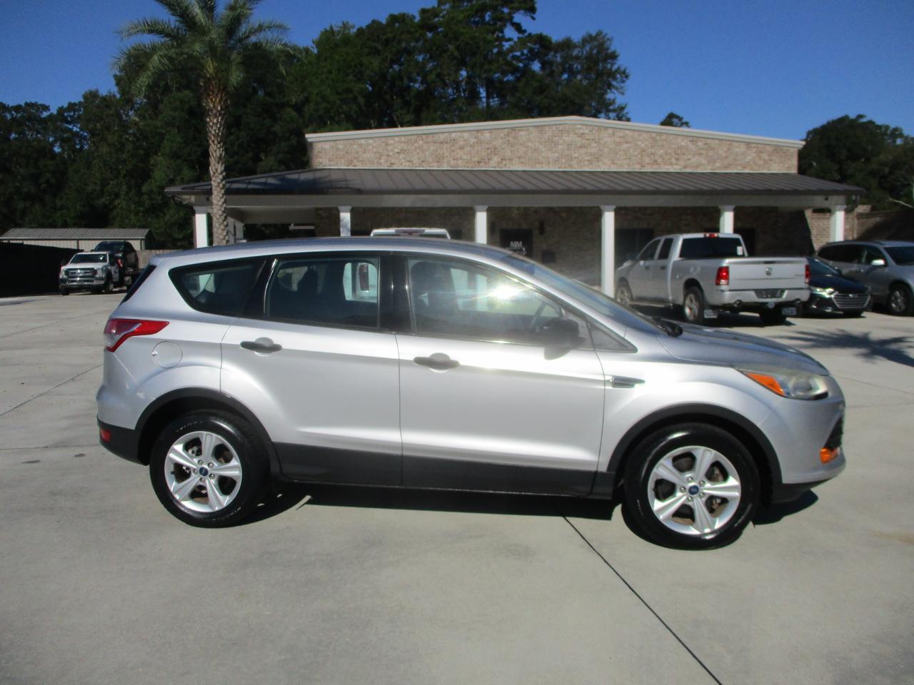 Ford Escape FWD 4dr S 2014
