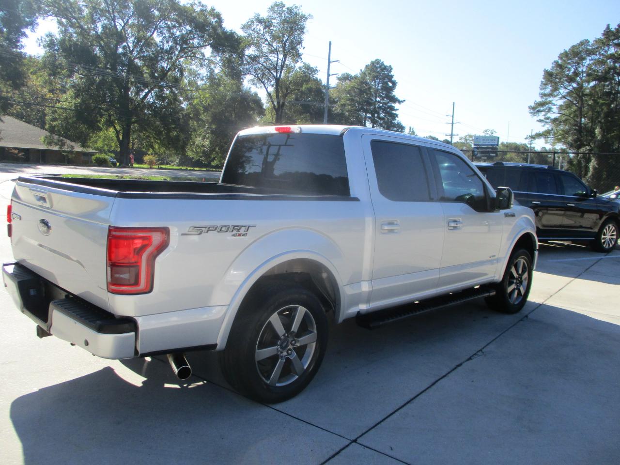 Ford F-150 Lariat 4WD SuperCrew 5.5' Box 2017