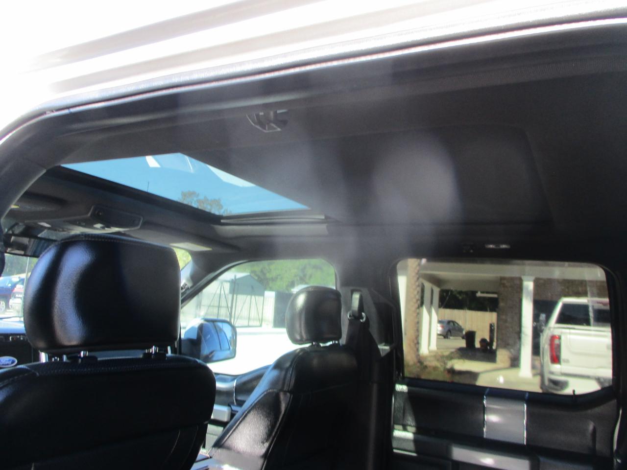 Ford F-150 Lariat 4WD SuperCrew 5.5' Box 2017