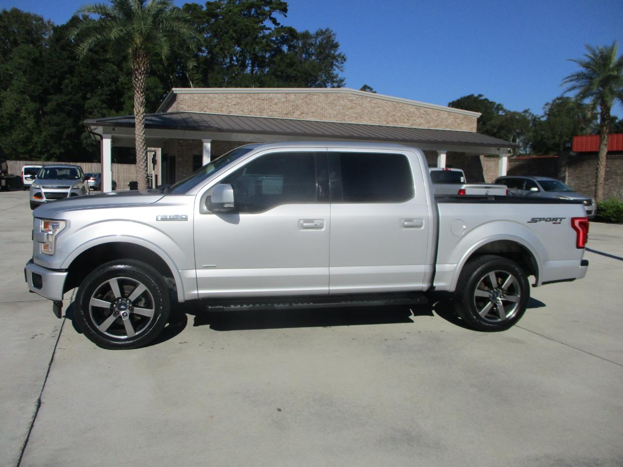 Ford F-150 Lariat 4WD SuperCrew 5.5' Box 2017