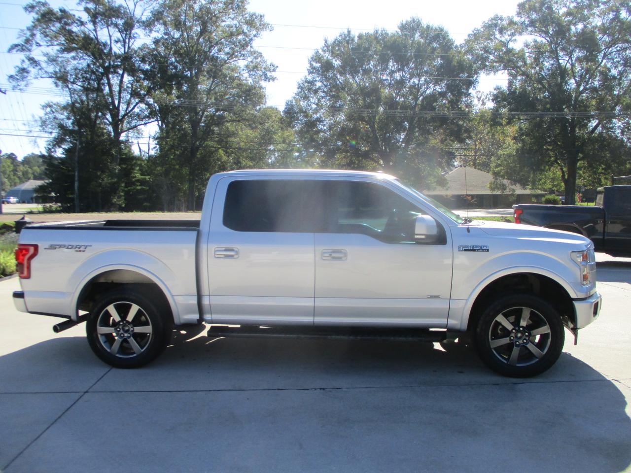 Ford F-150 Lariat 4WD SuperCrew 5.5' Box 2017