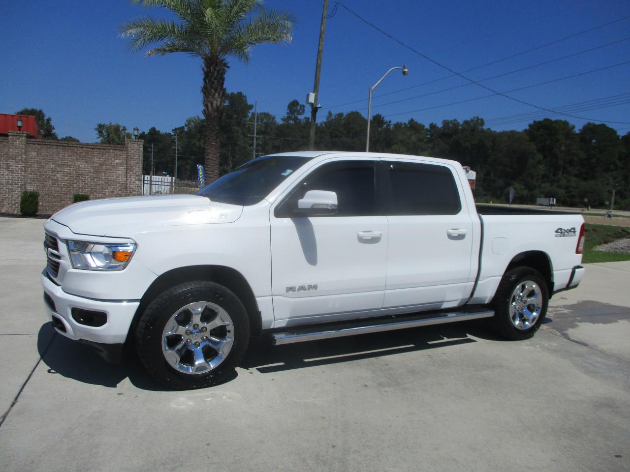 RAM 1500 Big Horn/Lone Star 4x4 Crew Cab 5'7" Box 2019
