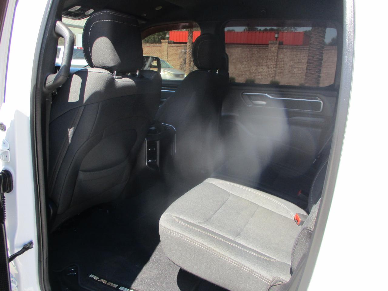 RAM 1500 Big Horn/Lone Star 4x4 Crew Cab 5'7" Box 2019