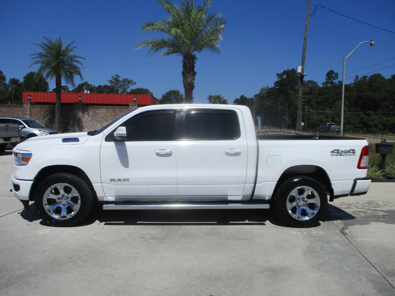 RAM 1500 Big Horn/Lone Star 4x4 Crew Cab 5'7" Box 2019