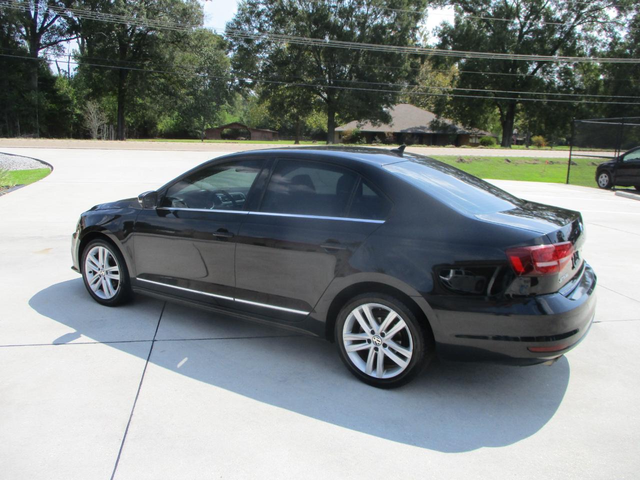 Volkswagen Jetta 1.8T SEL Auto 2017