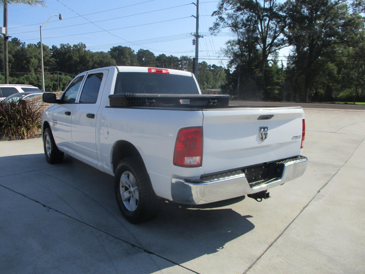 RAM 1500 Classic Tradesman 4x4 Crew Cab 5'7" Box 2020