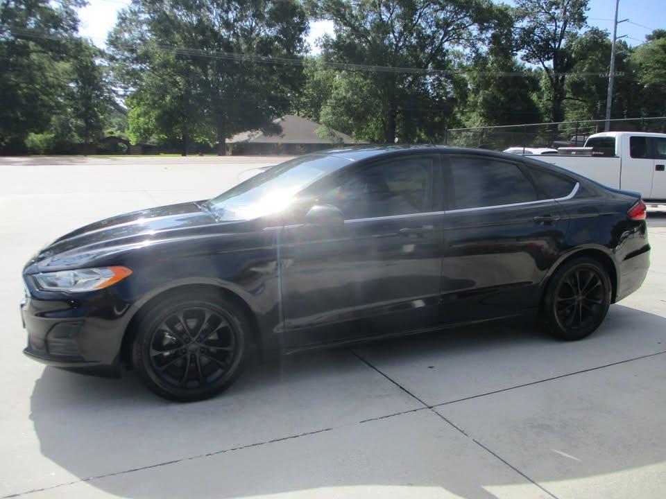 Ford Fusion SE FWD 2020