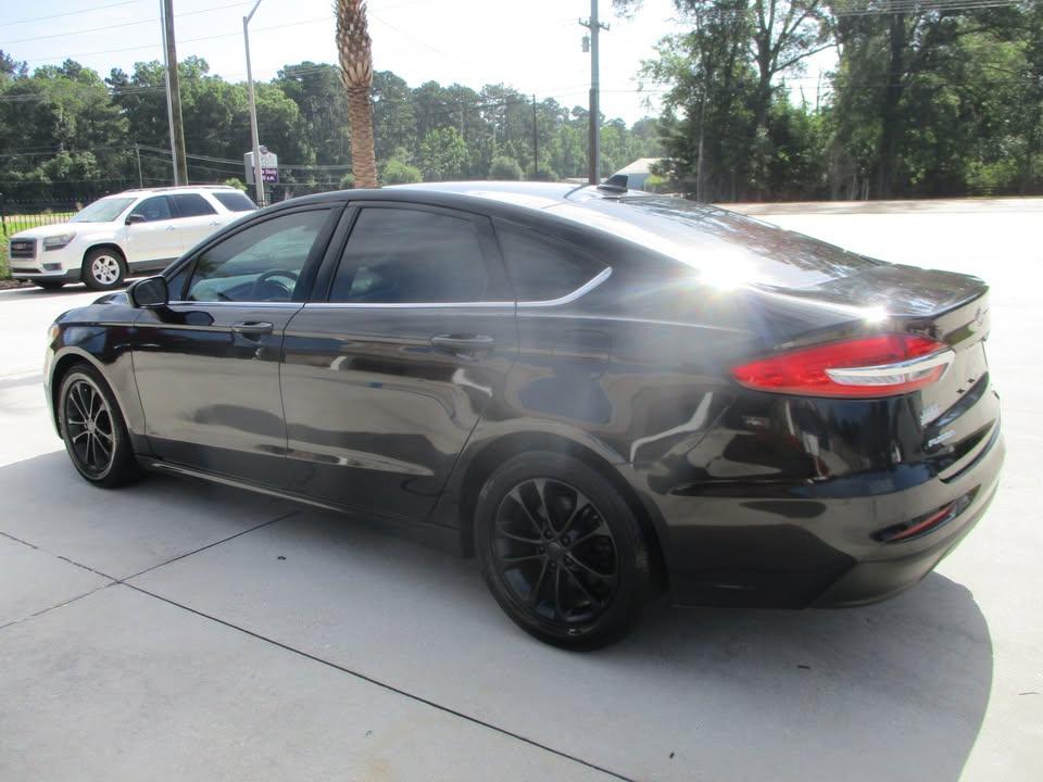 Ford Fusion SE FWD 2020