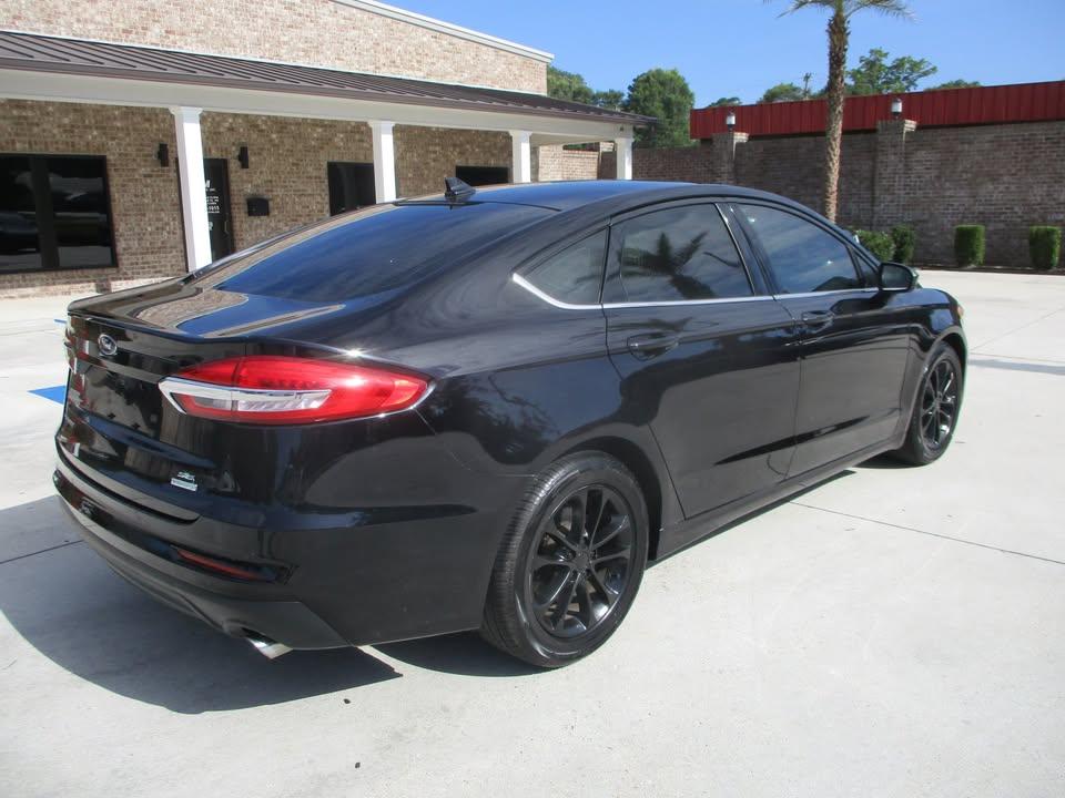 Ford Fusion SE FWD 2020