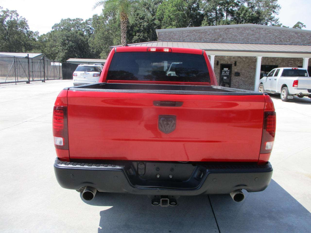 RAM 1500 Classic Warlock 4x2 Crew Cab 5'7" Box 2022