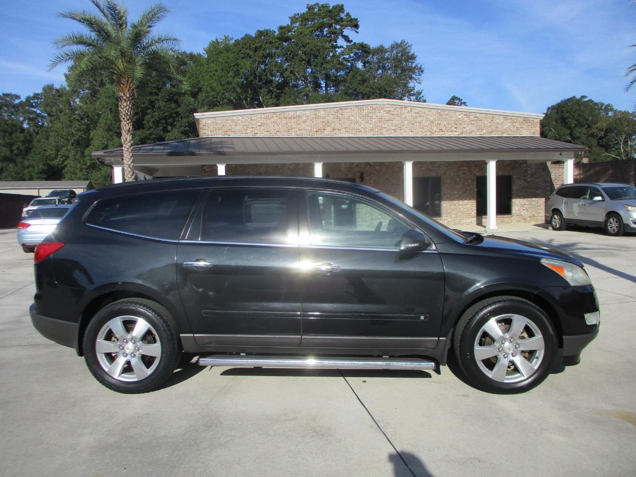 Chevrolet Traverse FWD 4dr LTZ 2009