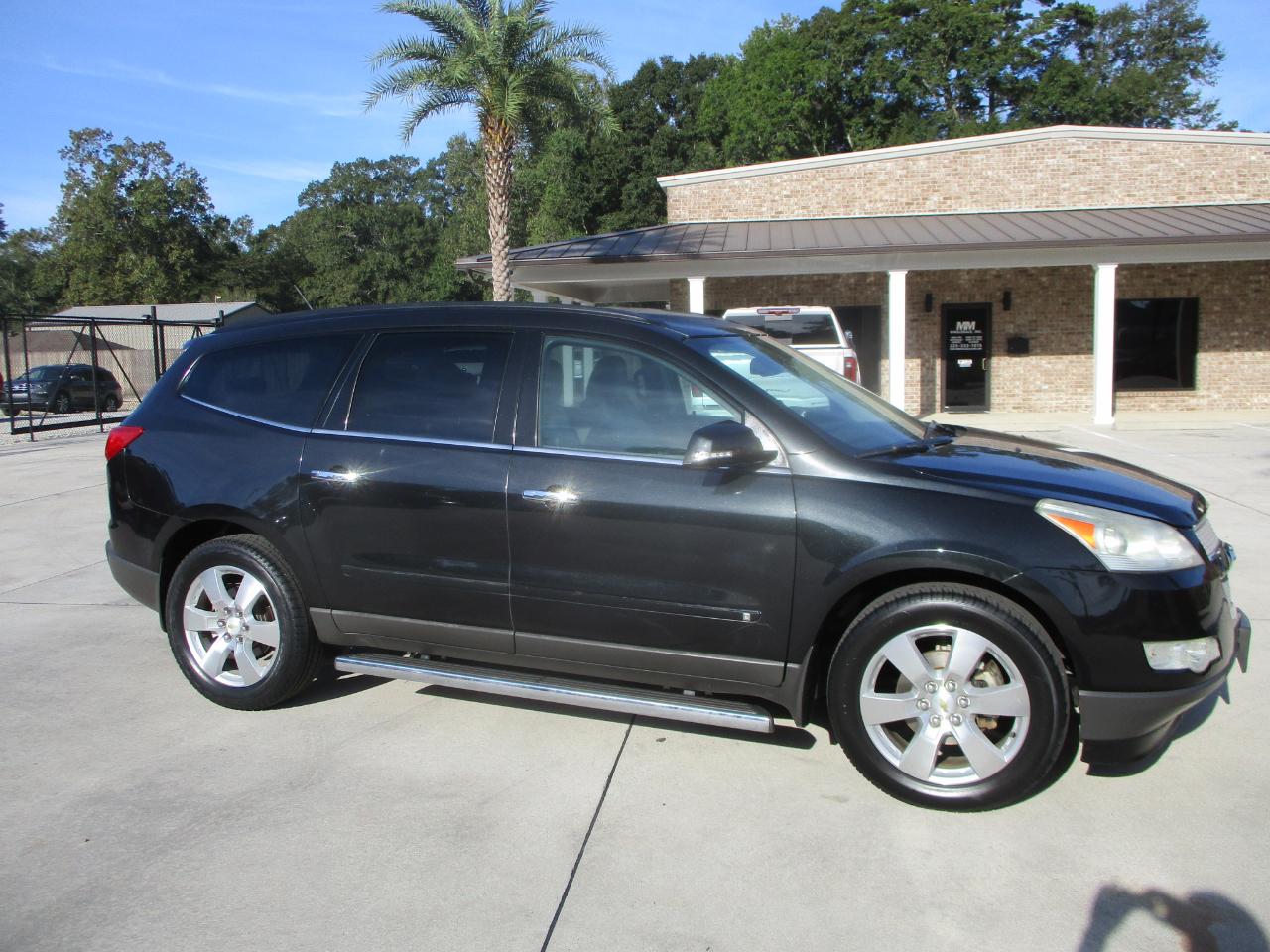 Chevrolet Traverse FWD 4dr LTZ 2009