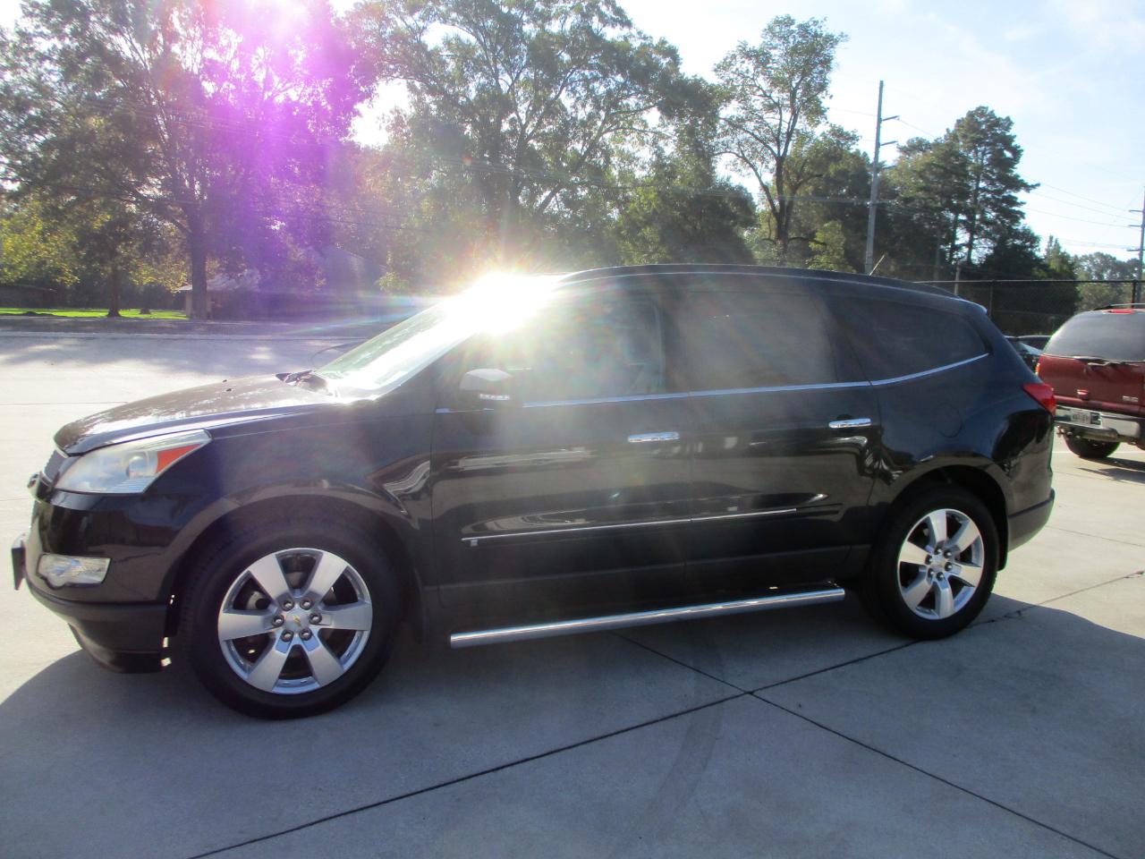 Chevrolet Traverse FWD 4dr LTZ 2009
