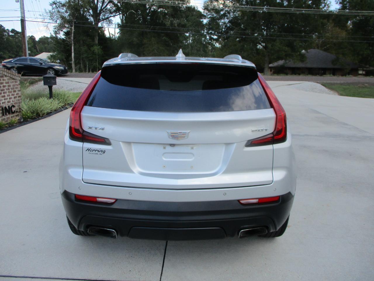 Cadillac XT4 FWD 4dr Luxury 2019
