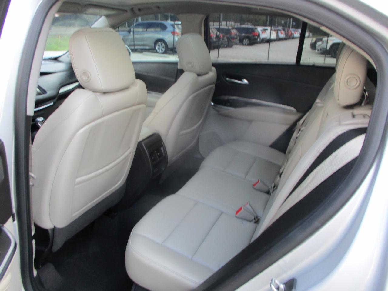 Cadillac XT4 FWD 4dr Luxury 2019