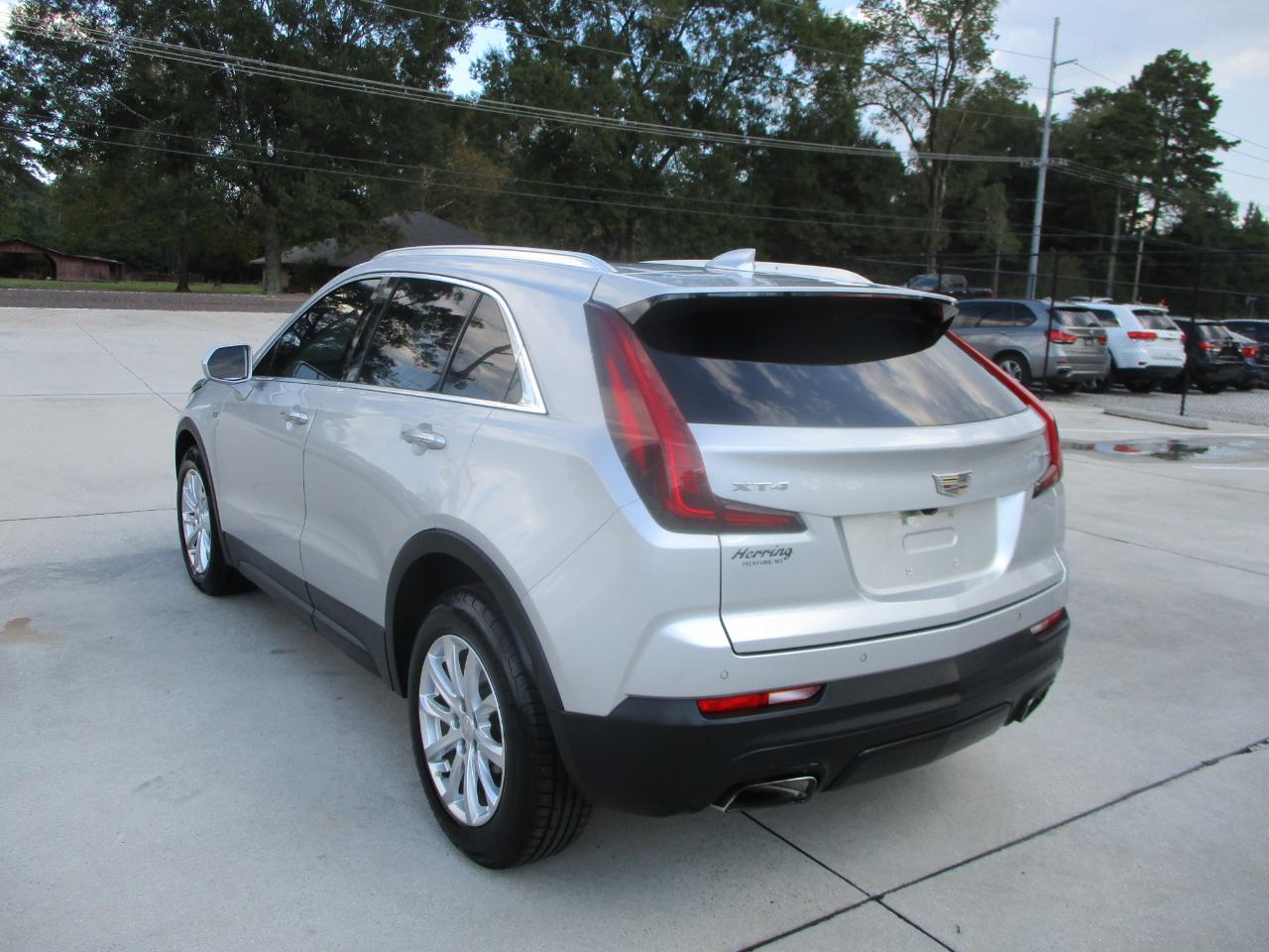 Cadillac XT4 FWD 4dr Luxury 2019