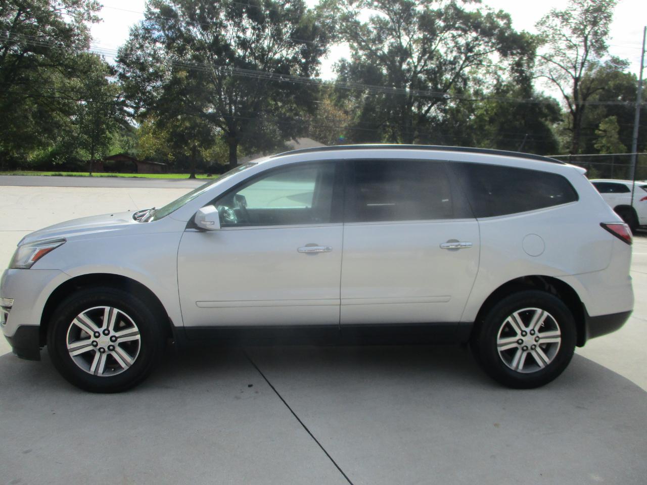 Chevrolet Traverse FWD 4dr LT w/1LT 2016
