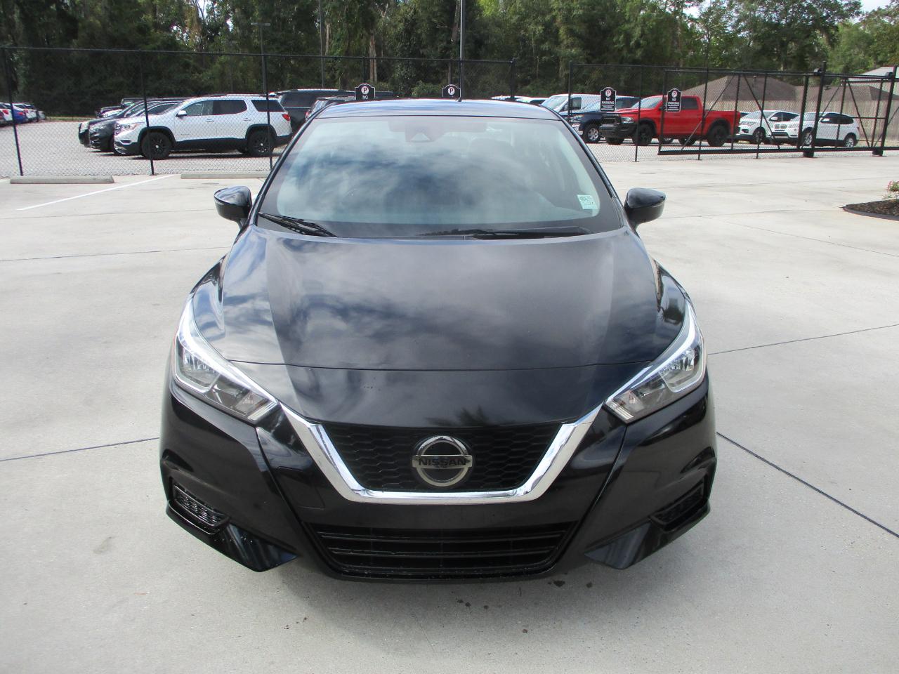 Nissan Versa SV CVT 2021