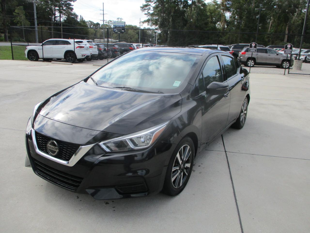 Nissan Versa SV CVT 2021