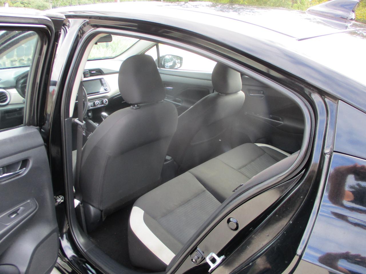 Nissan Versa SV CVT 2021
