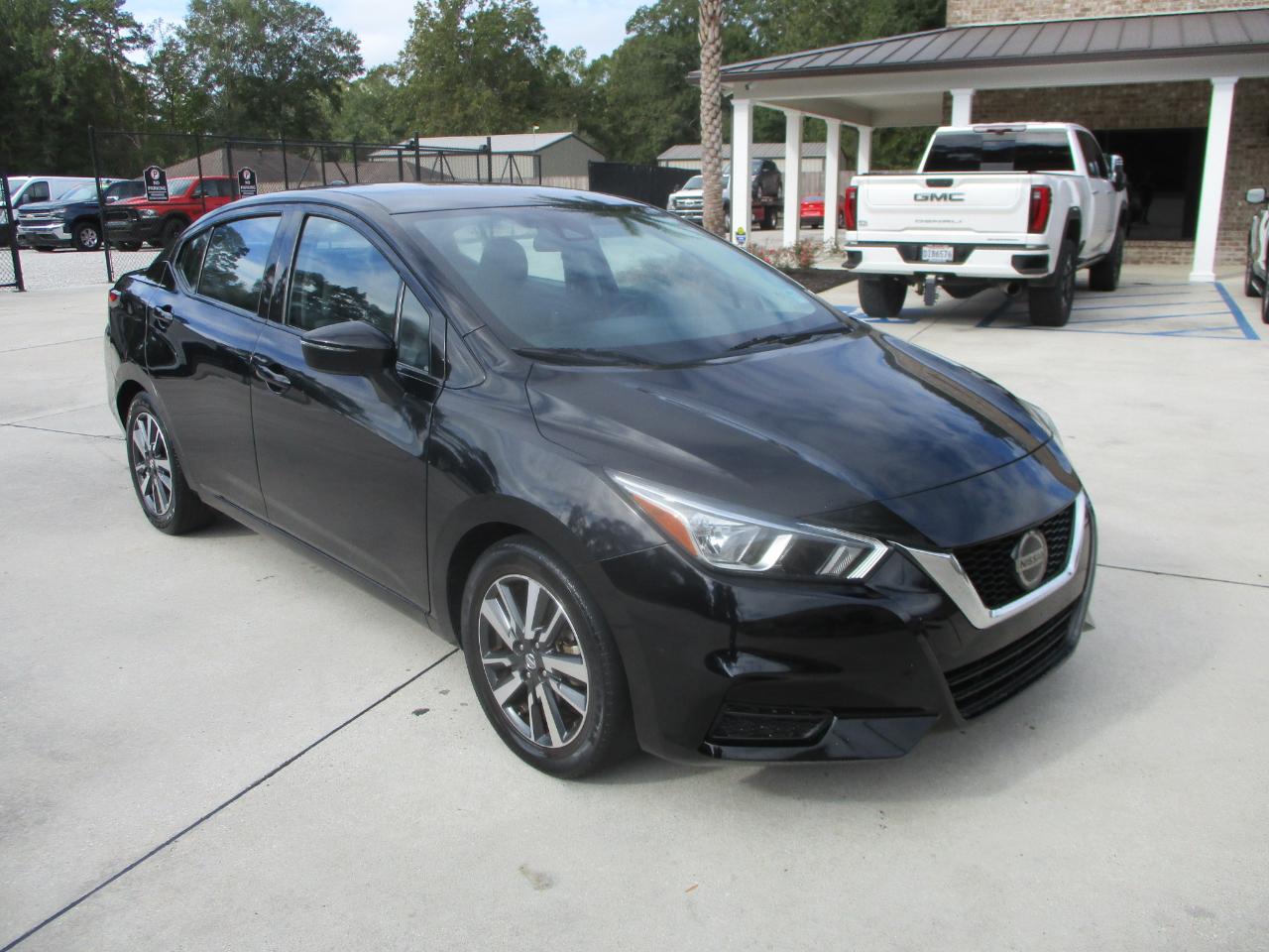 Nissan Versa SV CVT 2021