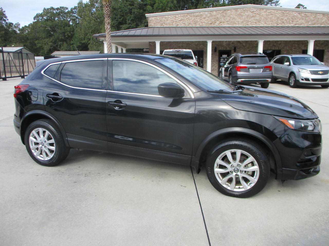 Nissan Rogue Sport FWD S 2021
