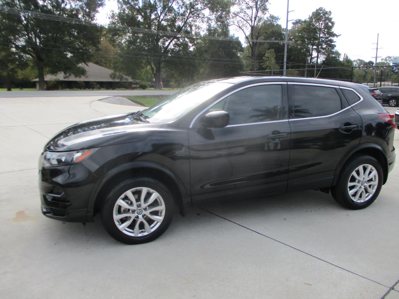 Nissan Rogue Sport FWD S 2021