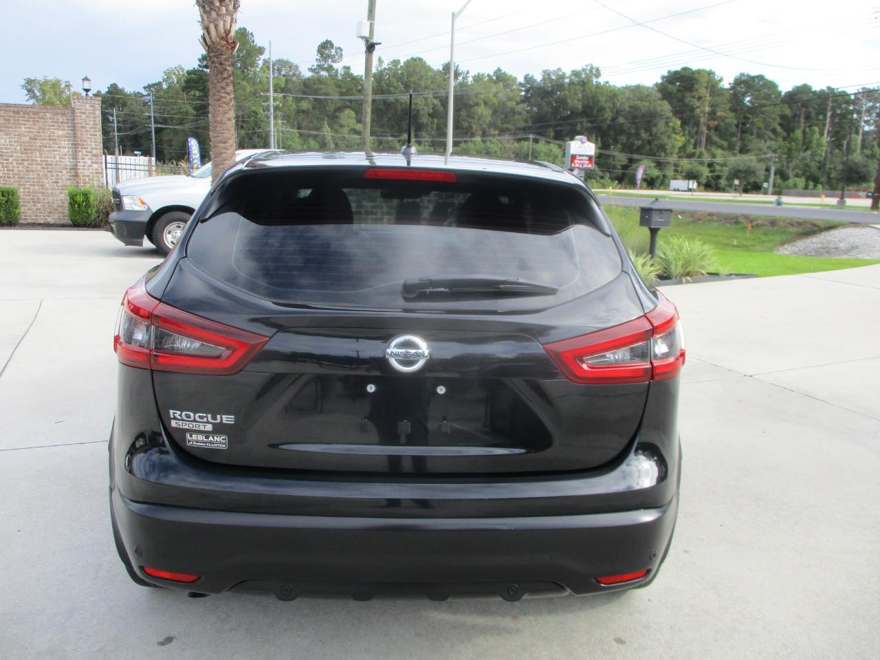 Nissan Rogue Sport FWD S 2021