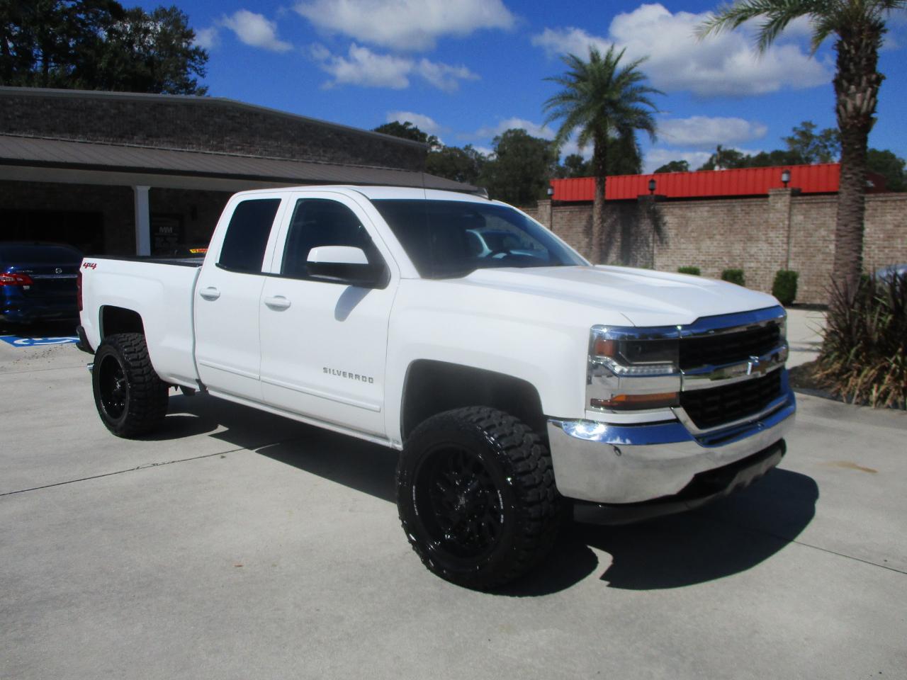 Chevrolet Silverado 1500 4WD Double Cab 143.5" LT w/1LT 2018