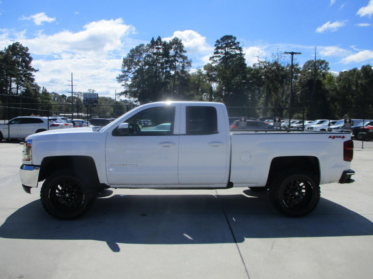 Chevrolet Silverado 1500 4WD Double Cab 143.5" LT w/1LT 2018