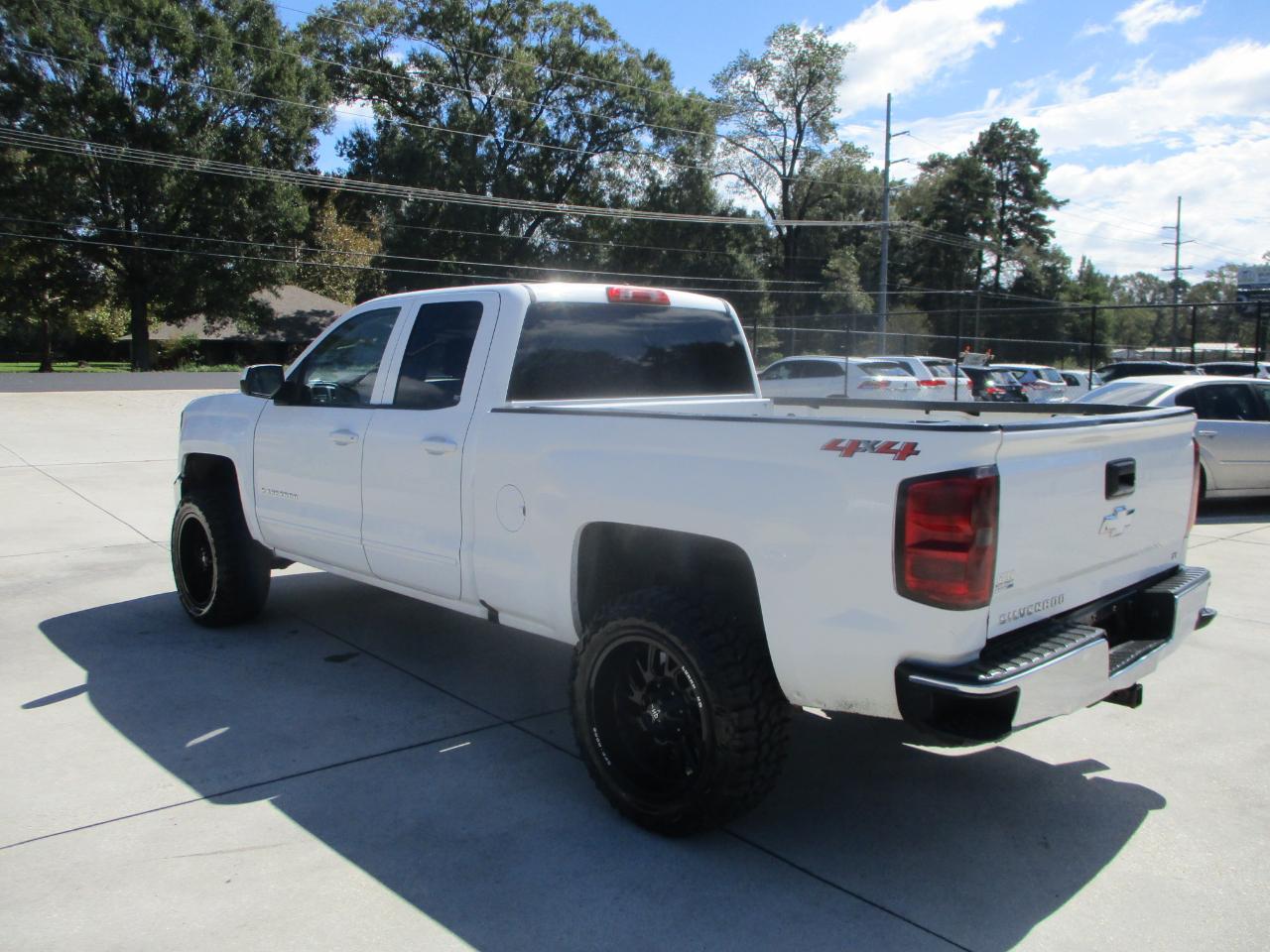 Chevrolet Silverado 1500 4WD Double Cab 143.5" LT w/1LT 2018