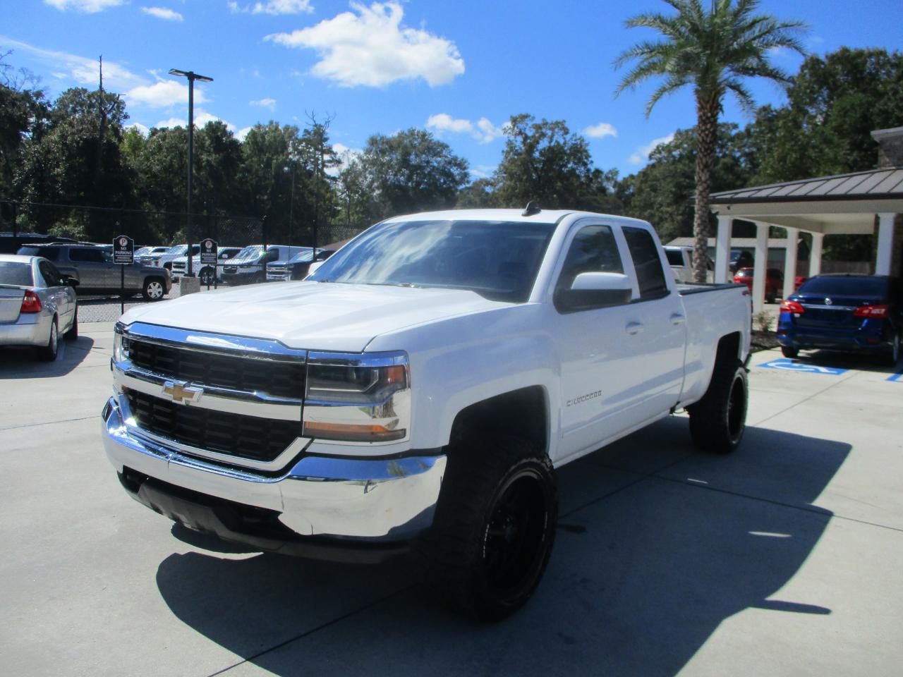 Chevrolet Silverado 1500 4WD Double Cab 143.5" LT w/1LT 2018