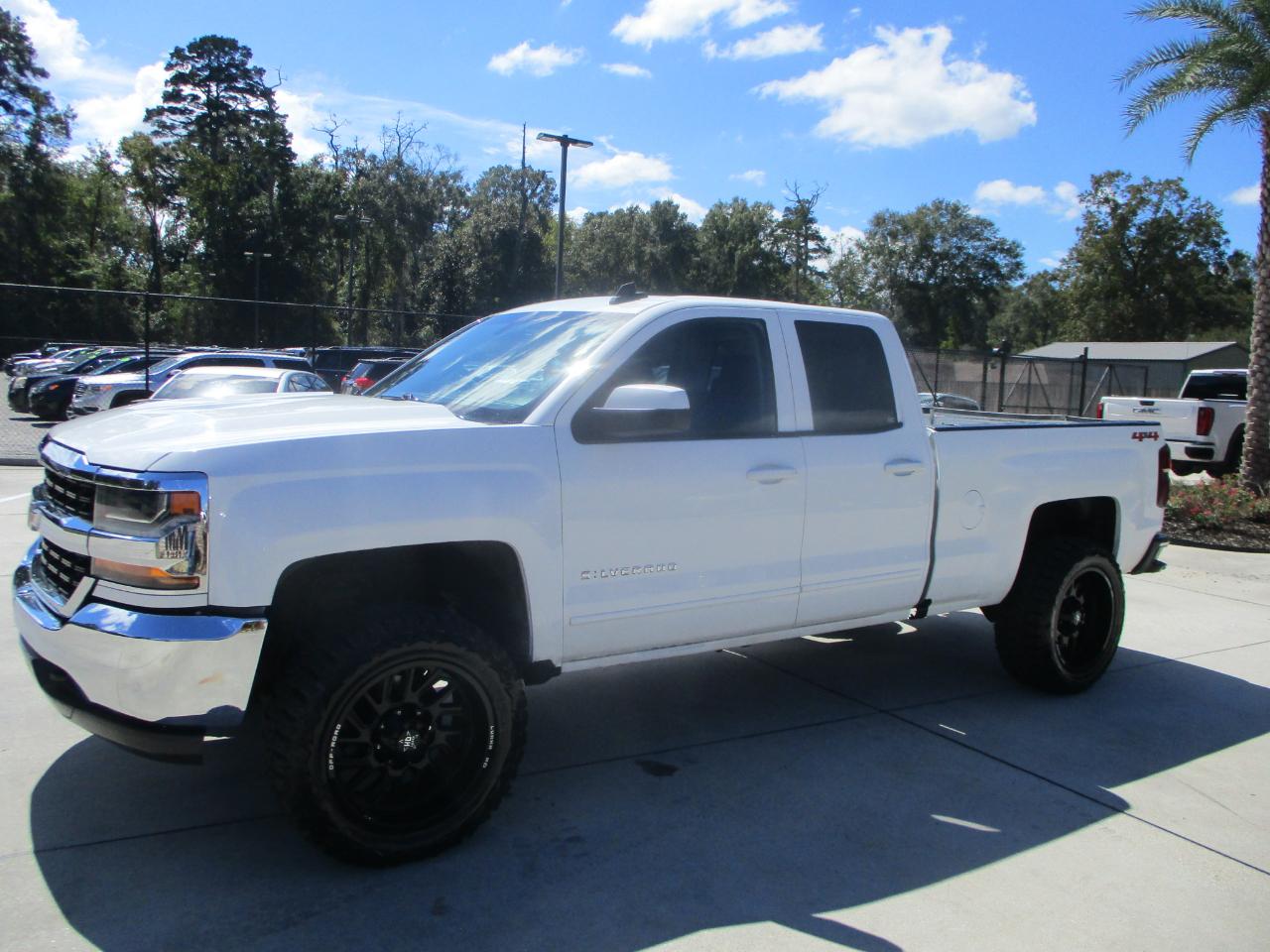 Chevrolet Silverado 1500 4WD Double Cab 143.5" LT w/1LT 2018