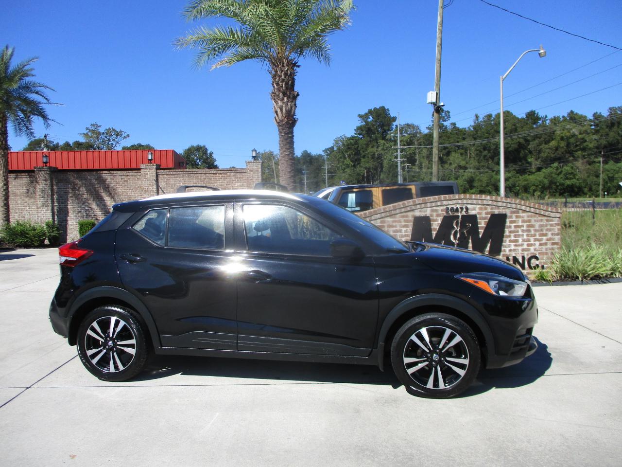 Nissan Kicks SV FWD 2019