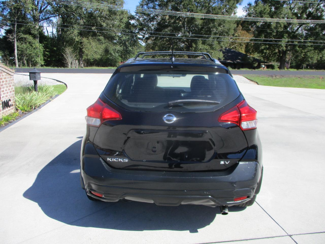 Nissan Kicks SV FWD 2019