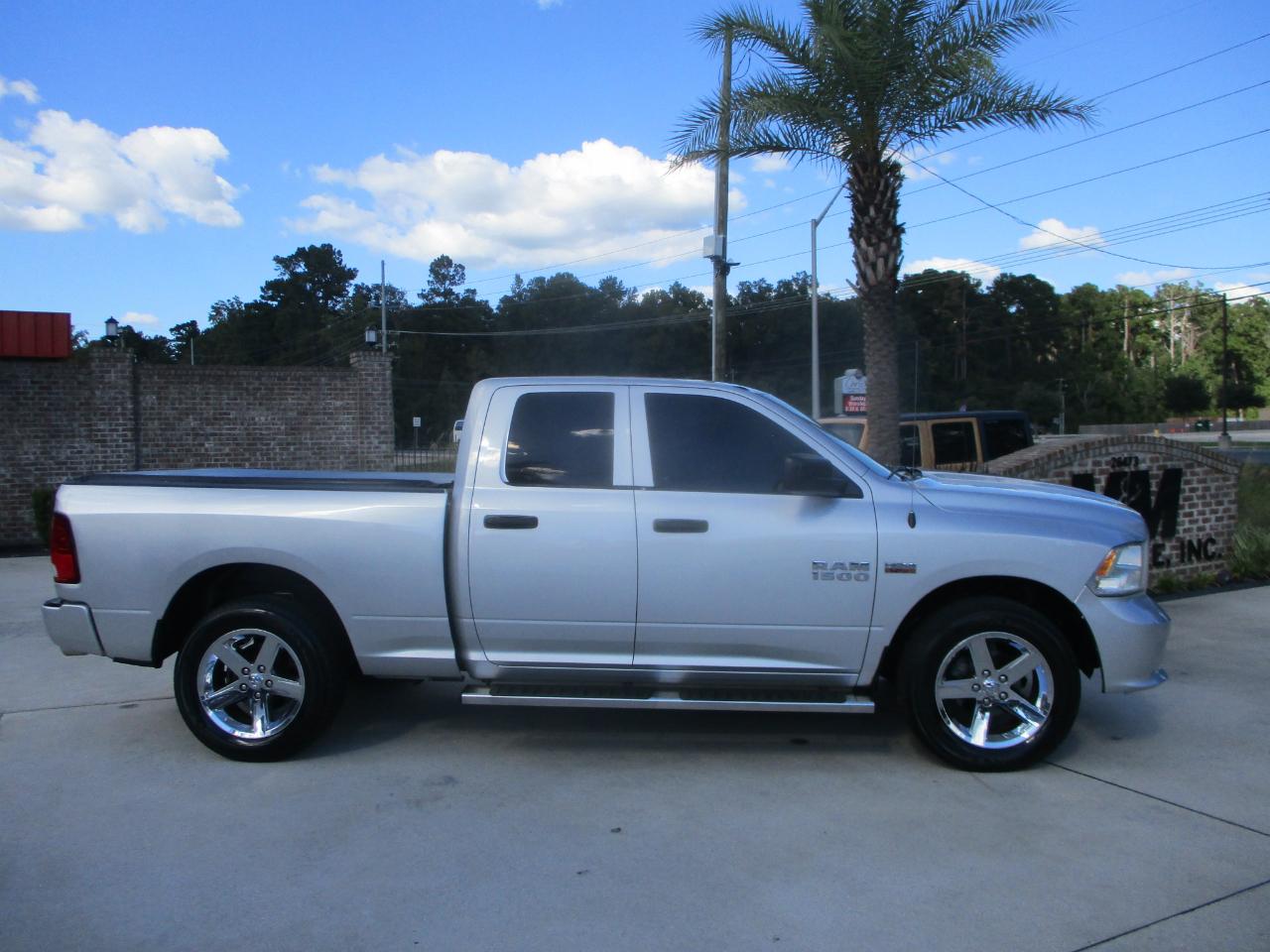 RAM 1500 4WD Quad Cab 140.5" Express 2014
