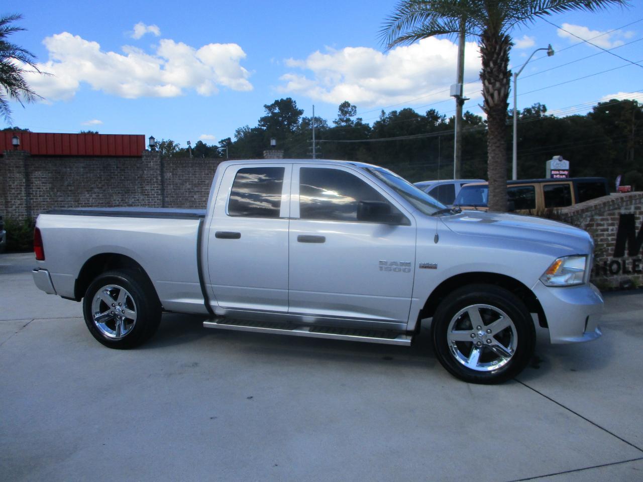 RAM 1500 4WD Quad Cab 140.5" Express 2014