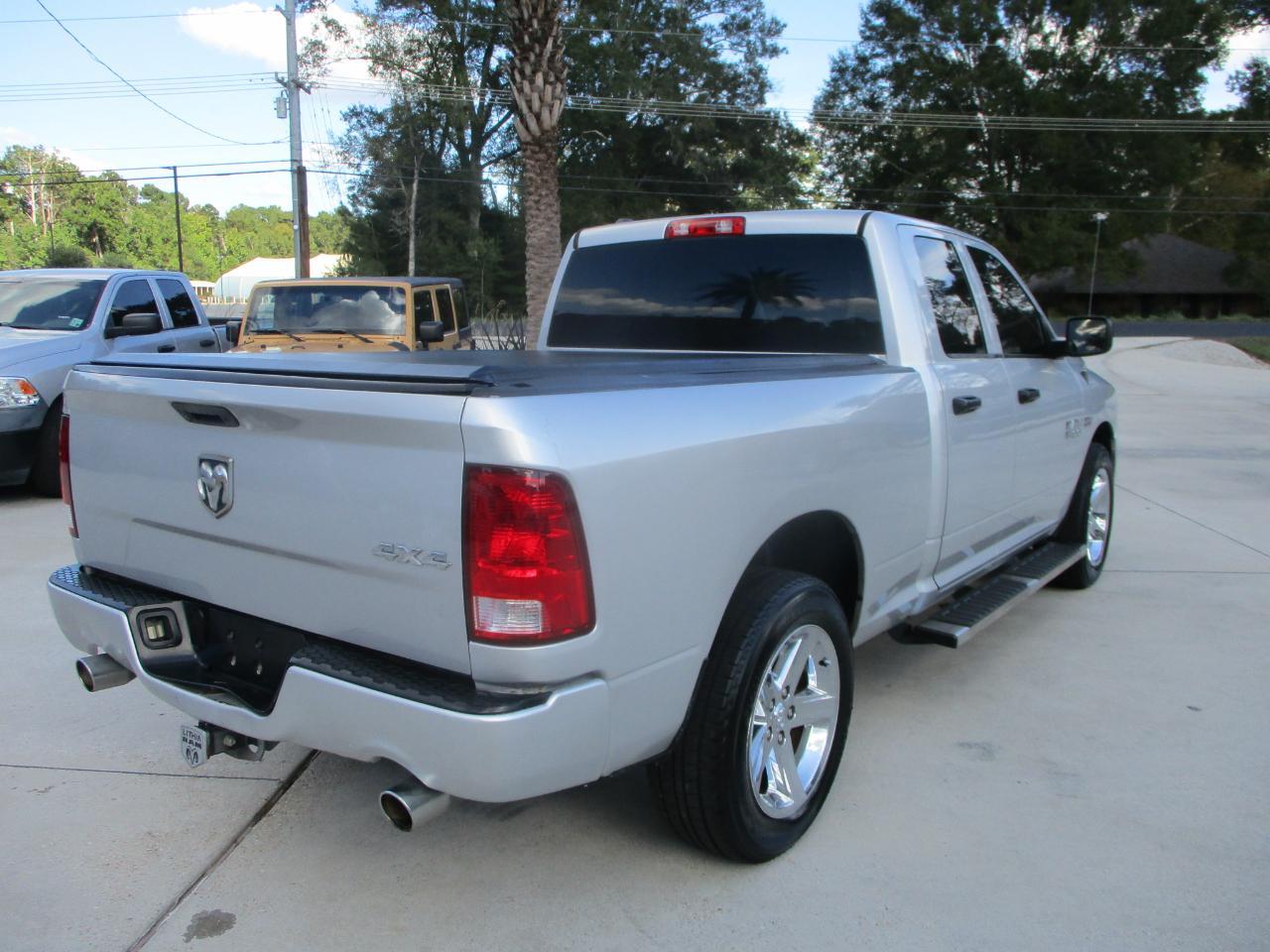 RAM 1500 4WD Quad Cab 140.5" Express 2014