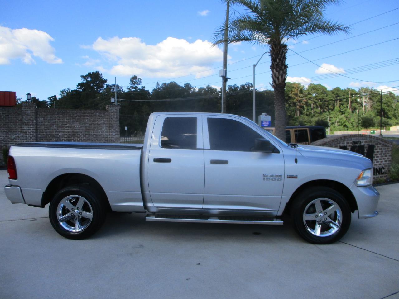 RAM 1500 4WD Quad Cab 140.5" Express 2014