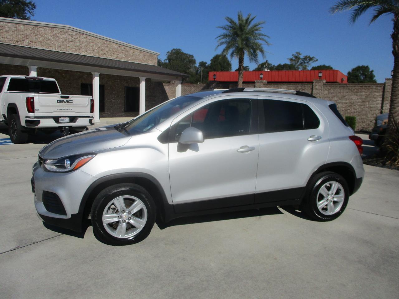2021 Chevrolet Trax FWD 4dr LT