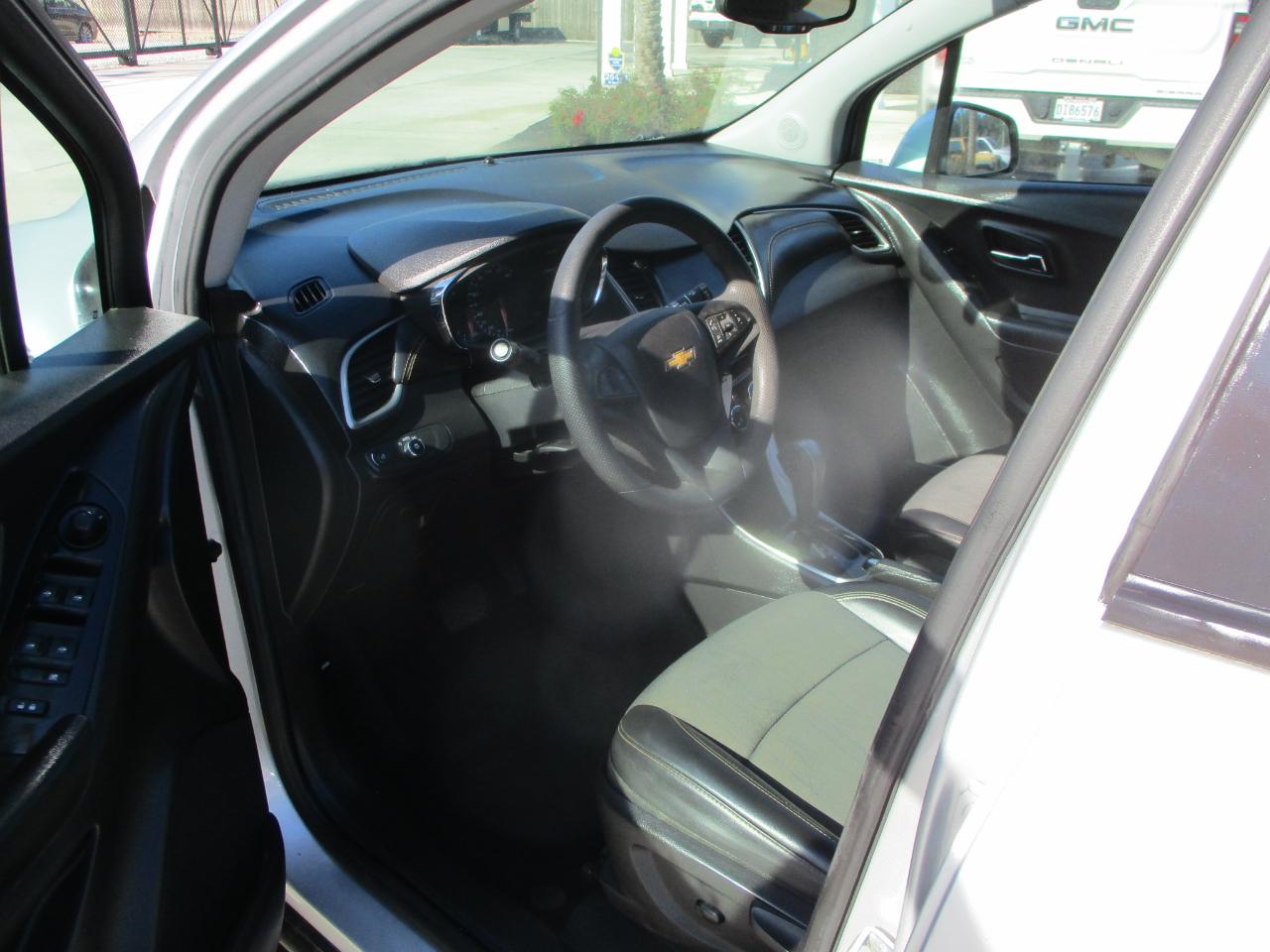 Chevrolet Trax FWD 4dr LT 2021
