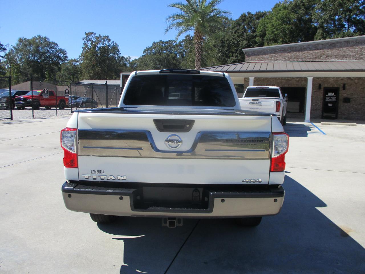 Nissan Titan 4x4 Crew Cab Platinum Reserve 2018