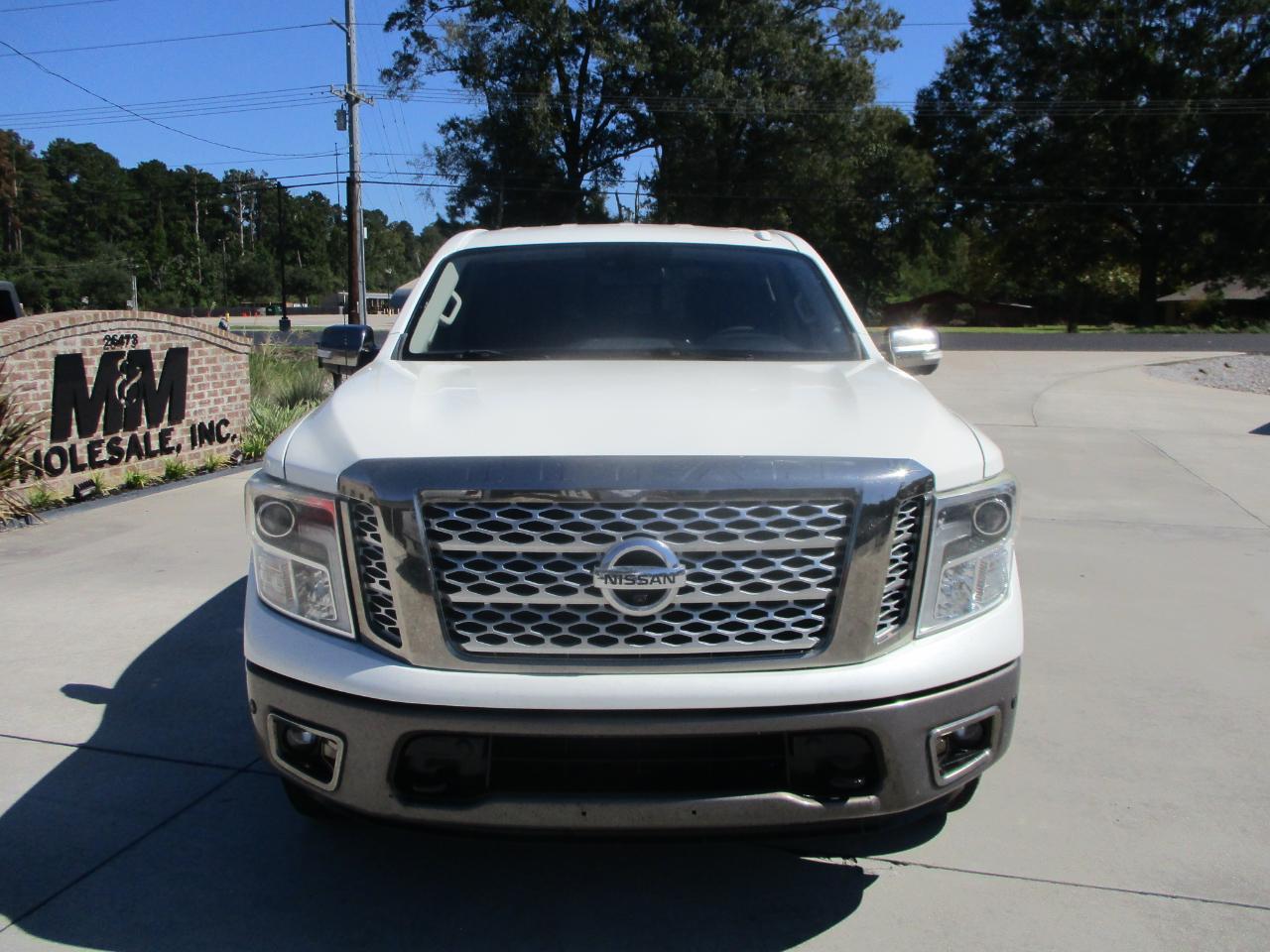 Nissan Titan 4x4 Crew Cab Platinum Reserve 2018