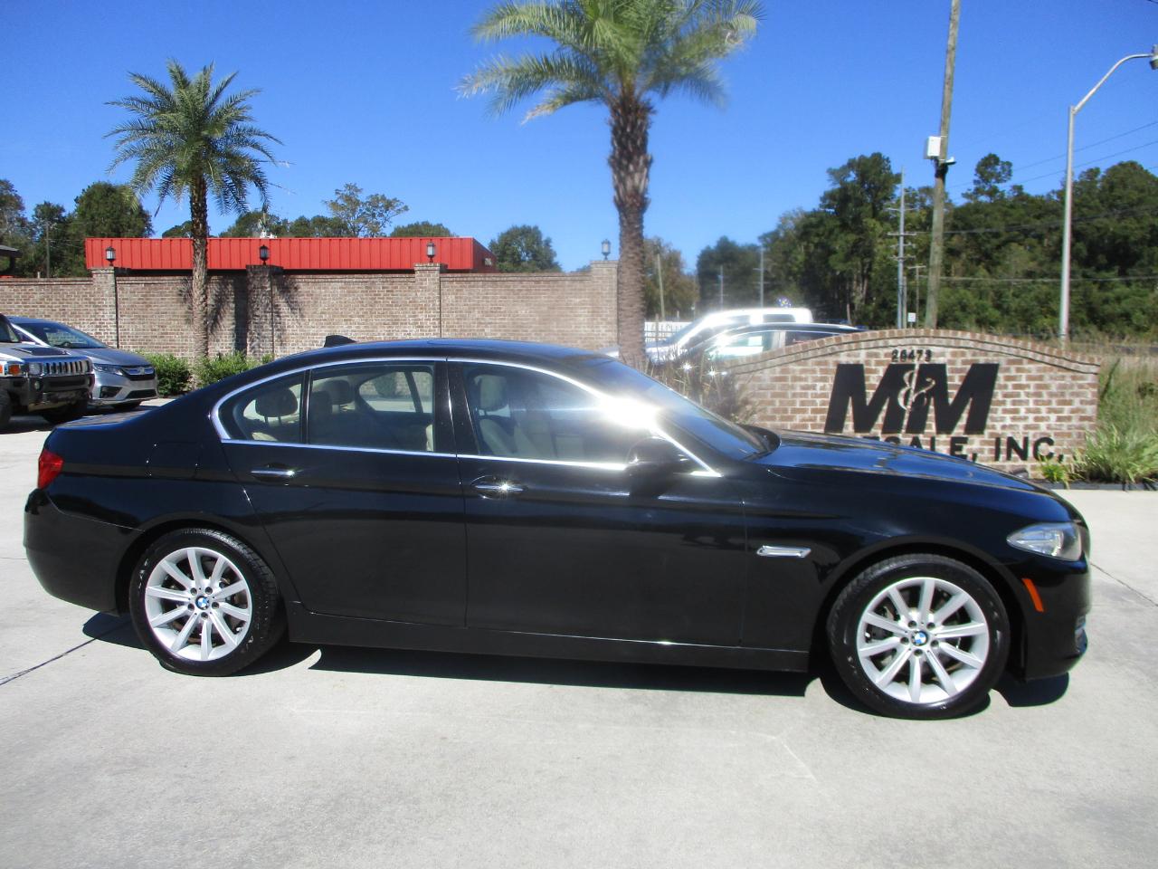 BMW 5 Series 4dr Sdn 535i RWD 2014