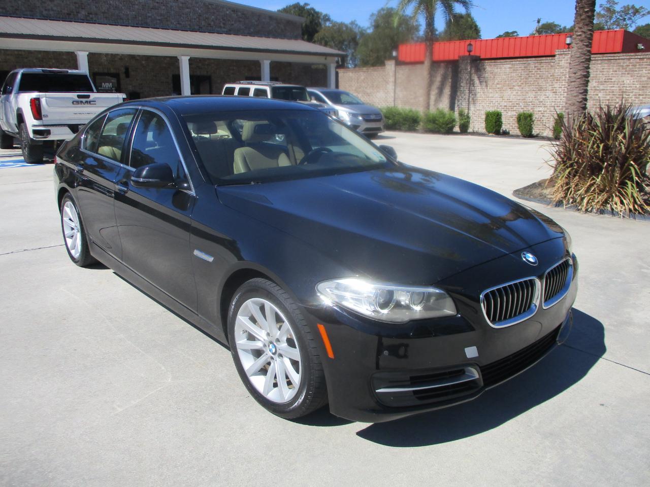 BMW 5 Series 4dr Sdn 535i RWD 2014