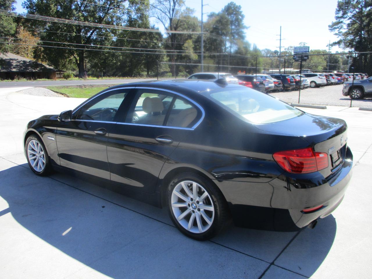 BMW 5 Series 4dr Sdn 535i RWD 2014