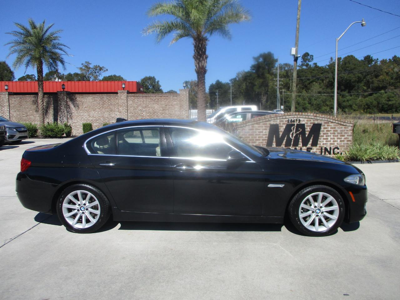 BMW 5 Series 4dr Sdn 535i RWD 2014