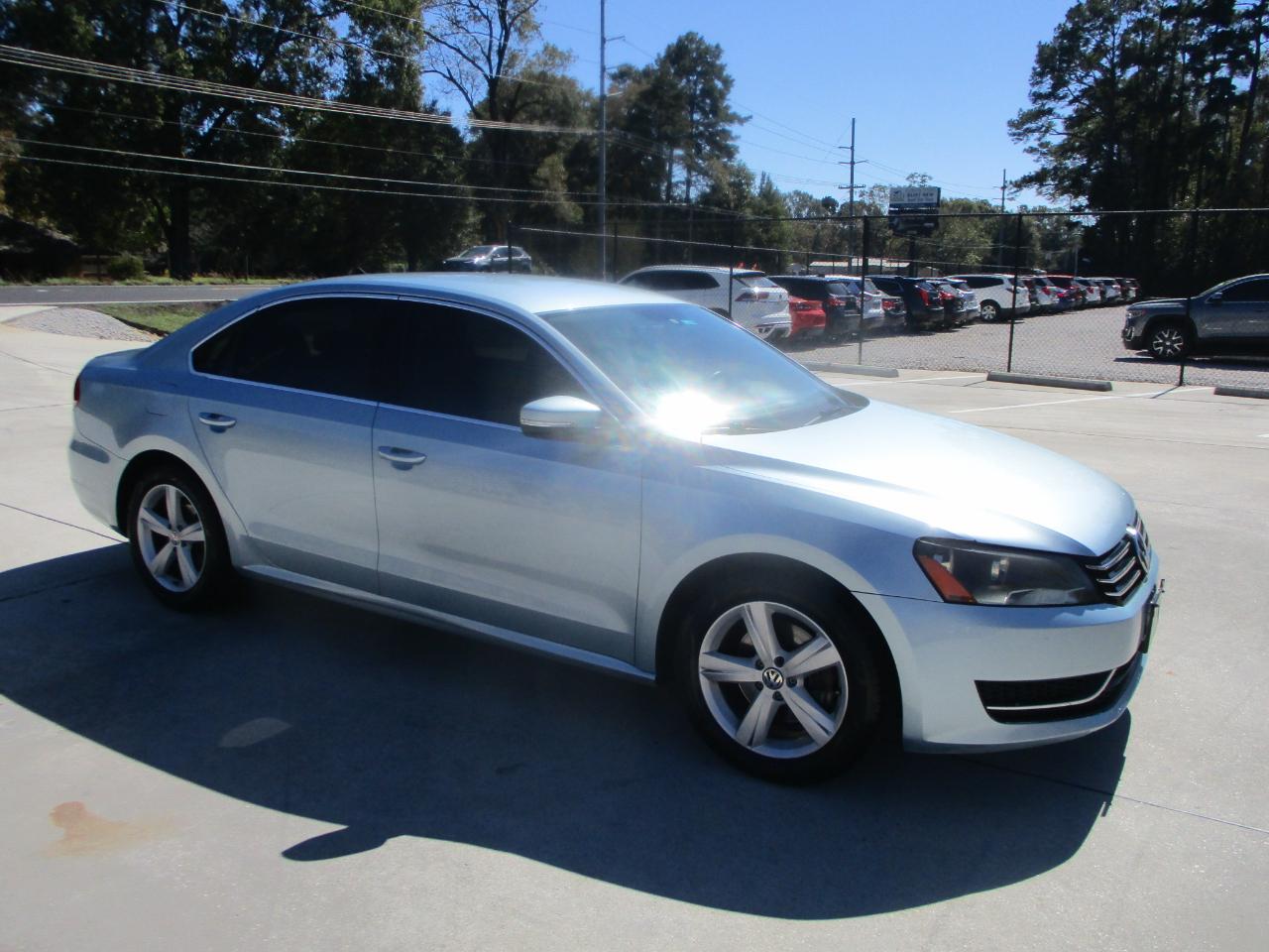 Volkswagen Passat 4dr Sdn 2.5L Auto SE PZEV 2013